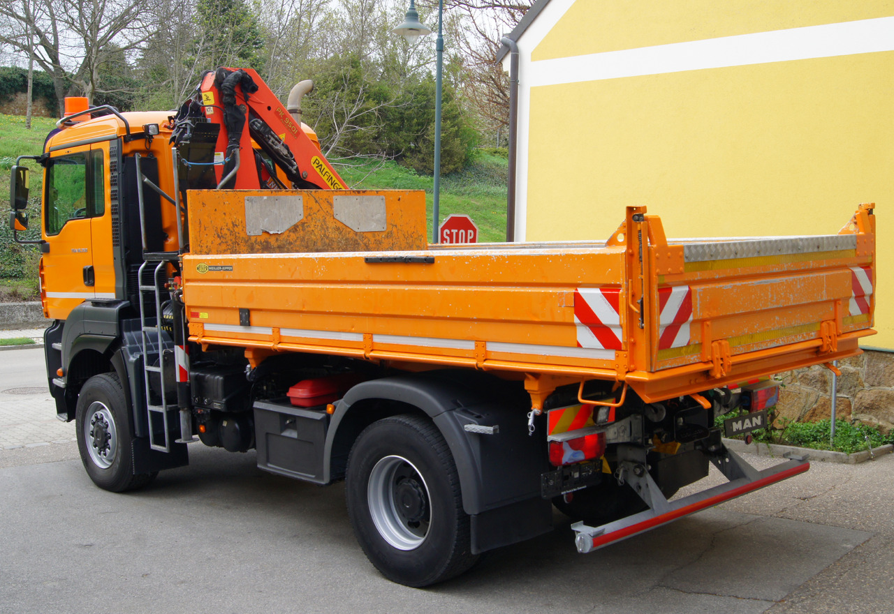MAN TGA 18.350 BL 4x4/Euro4/TÜV/PK 9501/Winterdienst - Tipper, Crane truck: picture 3 MAN TGA 18.350 BL 4x4/Euro4/TÜV/PK 9501/Winterdienst - Tipper, Crane truck: picture 3