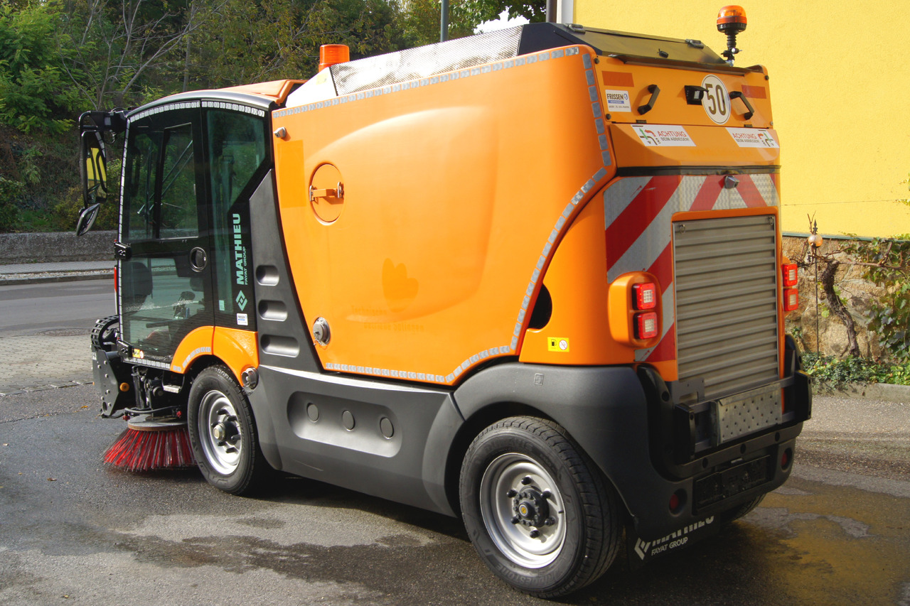 MATHIEU Azura Flex MC210 3-rd brush / EURO 6 - Road sweeper: picture 5 MATHIEU Azura Flex MC210 3-rd brush / EURO 6 - Road sweeper: picture 5