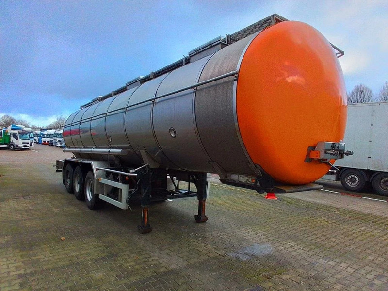 Burg 30000 liter 3 kamer tankoplegger - Tanker semi-trailer: picture 5 Burg 30000 liter 3 kamer tankoplegger - Tanker semi-trailer: picture 5