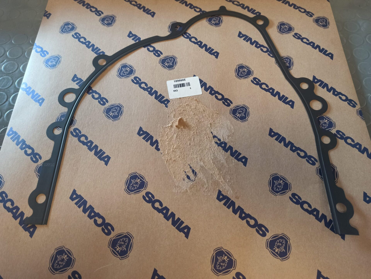 SCANIA GASKET 1896605 - Engine gasket for Truck: picture 1 SCANIA GASKET 1896605 - Engine gasket for Truck: picture 1