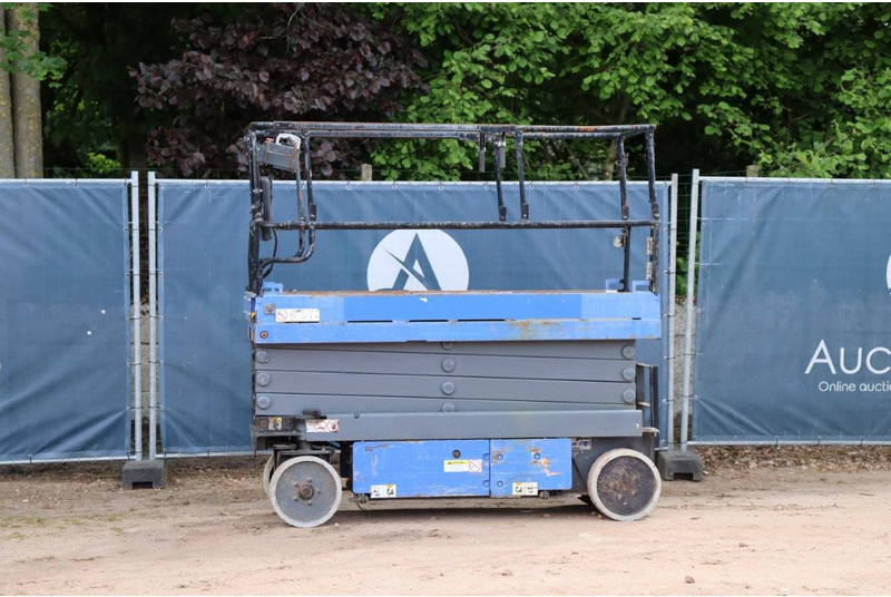 Aichi SV08CNL - Scissor lift: picture 1 Aichi SV08CNL - Scissor lift: picture 1