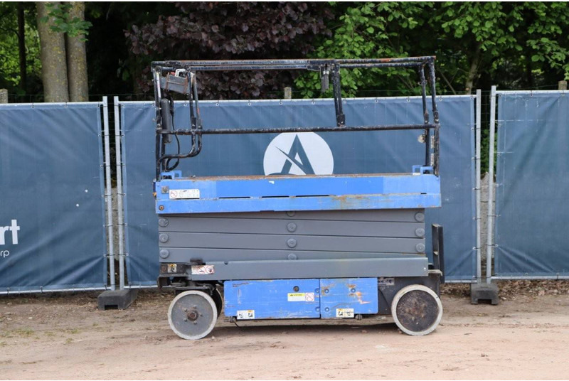 Aichi SV08CNL - Scissor lift: picture 2 Aichi SV08CNL - Scissor lift: picture 2