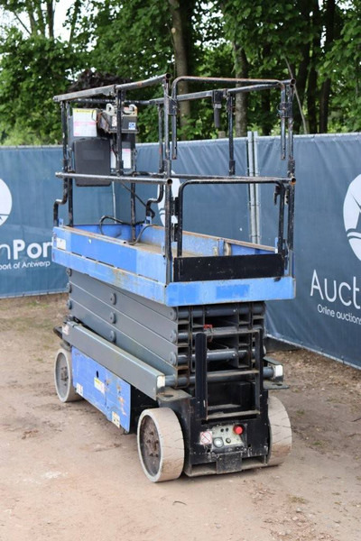 Aichi SV08CNL - Scissor lift: picture 4 Aichi SV08CNL - Scissor lift: picture 4