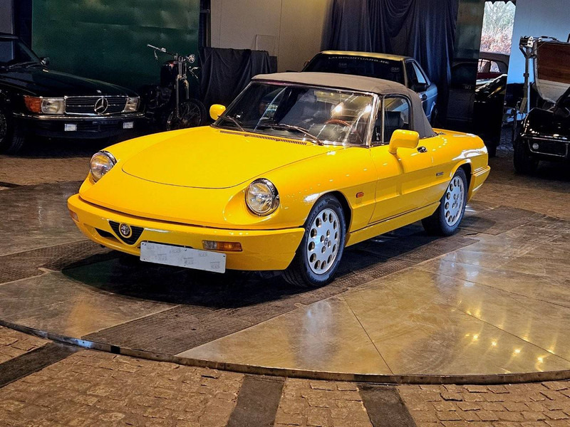 Alfa Romeo Spider (serie 4) _ 2000 - Sedan: picture 1 Alfa Romeo Spider (serie 4) _ 2000 - Sedan: picture 1