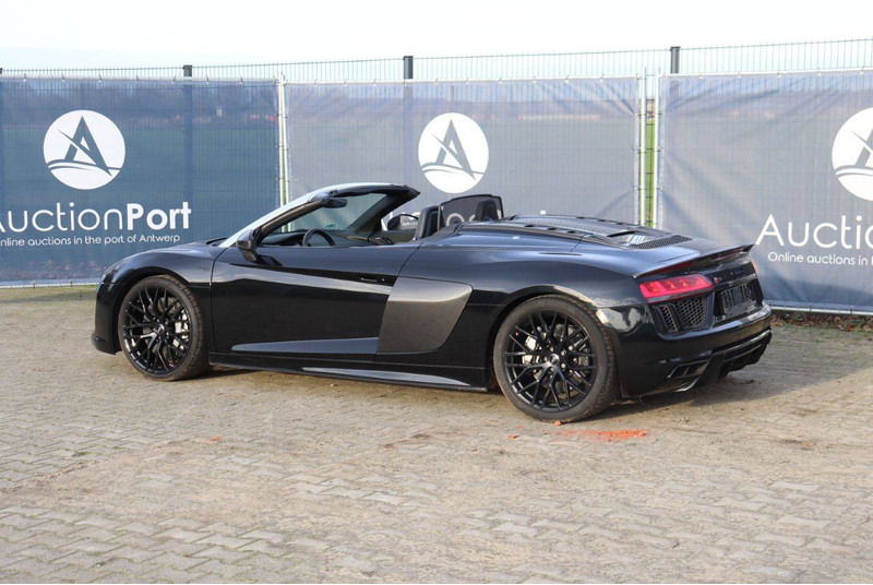 Audi R8 - Car: picture 3 Audi R8 - Car: picture 3