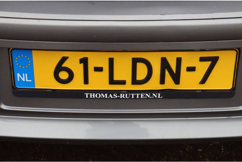 Sedan BMW 1 Serie 116i: picture 18