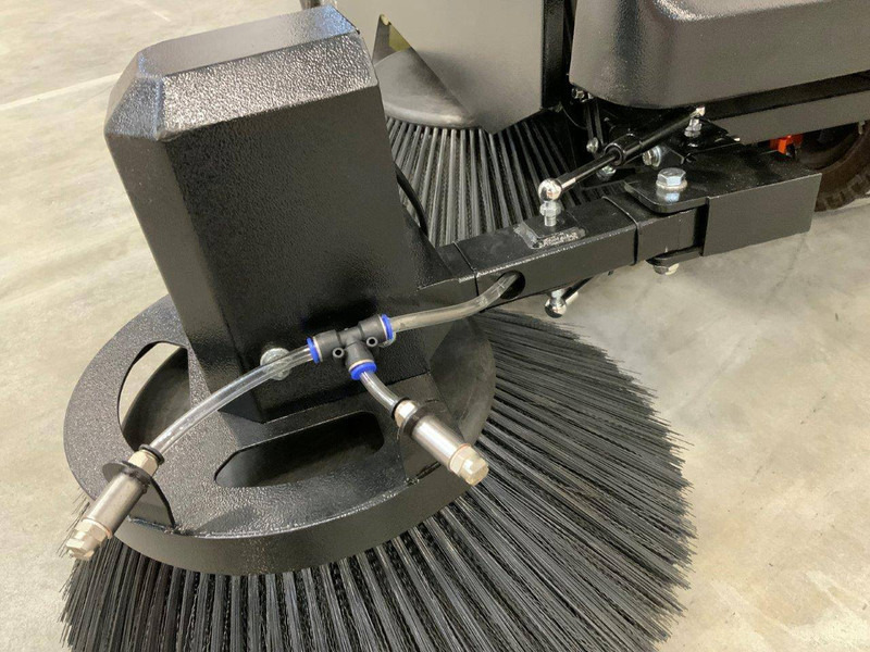 New Road sweeper Daewoo DAS100: picture 17