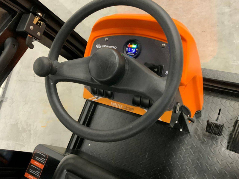 New Road sweeper Daewoo DAS100: picture 6