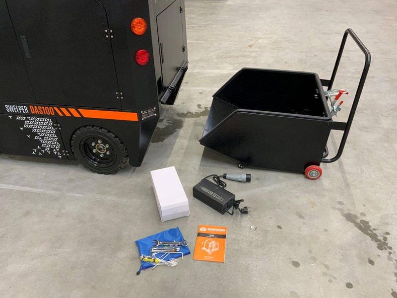 New Road sweeper Daewoo DAS100: picture 15