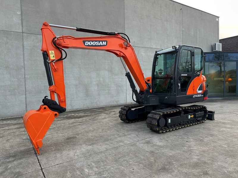 Doosan DX55-9C - Crawler excavator: picture 1 Doosan DX55-9C - Crawler excavator: picture 1