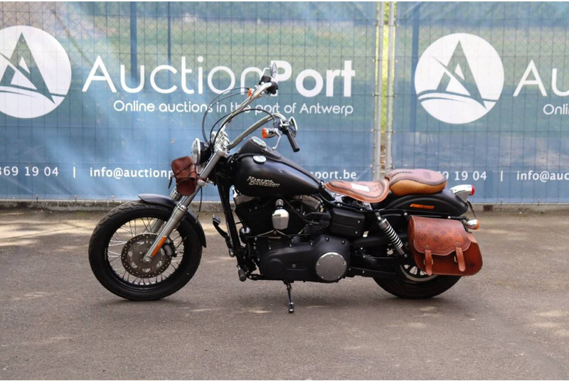 Harley-Davidson Dyna Street Bob - Motorcycle: picture 1 Harley-Davidson Dyna Street Bob - Motorcycle: picture 1