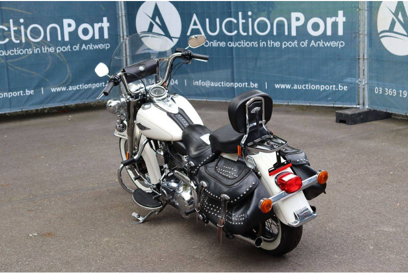 Harley-Davidson Heritage Softail - Motorcycle: picture 4 Harley-Davidson Heritage Softail - Motorcycle: picture 4