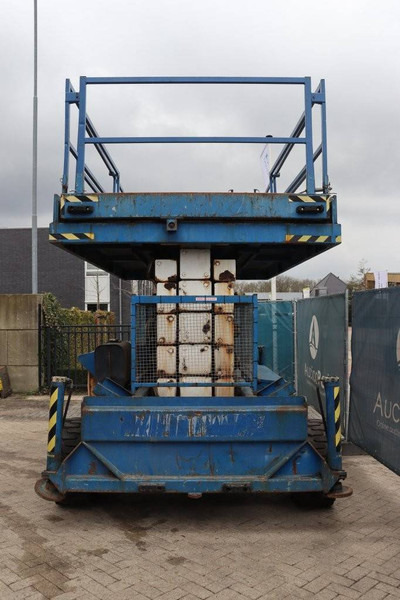 Holland lift COMBISTAR B-195DL25-4WD/P/N - Scissor lift: picture 4 Holland lift COMBISTAR B-195DL25-4WD/P/N - Scissor lift: picture 4