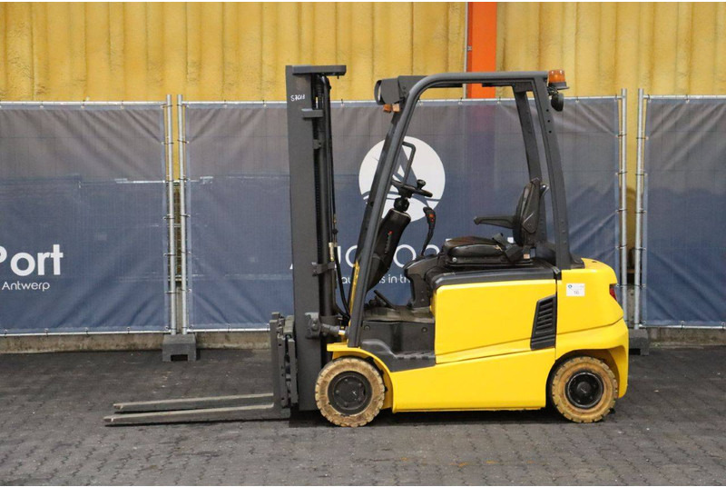 Hyundai 16B-9 - Electric forklift: picture 2 Hyundai 16B-9 - Electric forklift: picture 2
