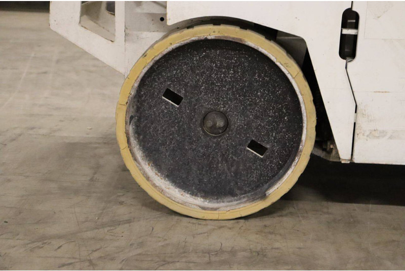 Scissor lift Iteco IT10090: picture 13 Scissor lift Iteco IT10090: picture 13