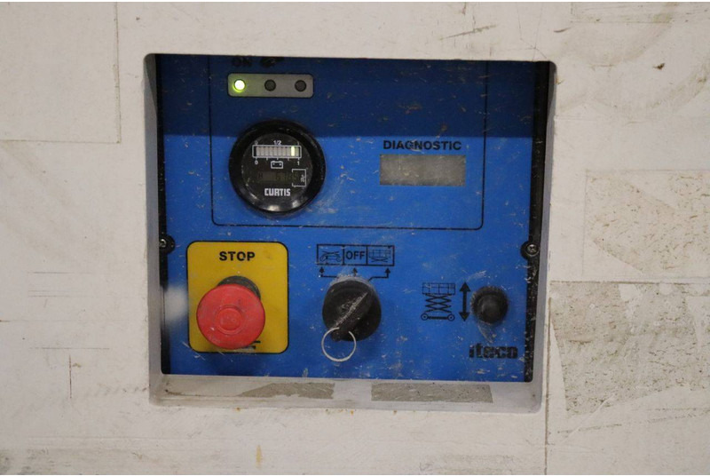 Scissor lift Iteco IT10090: picture 15 Scissor lift Iteco IT10090: picture 15