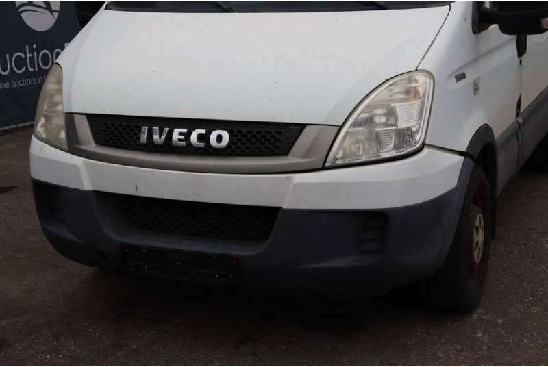 Panel van Iveco Daily 35S13: picture 10