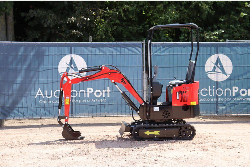 JPC HT12 - Mini excavator: picture 1 JPC HT12 - Mini excavator: picture 1