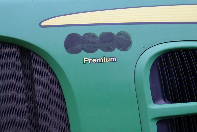 Farm tractor John Deere 6830: picture 13 Farm tractor John Deere 6830: picture 13