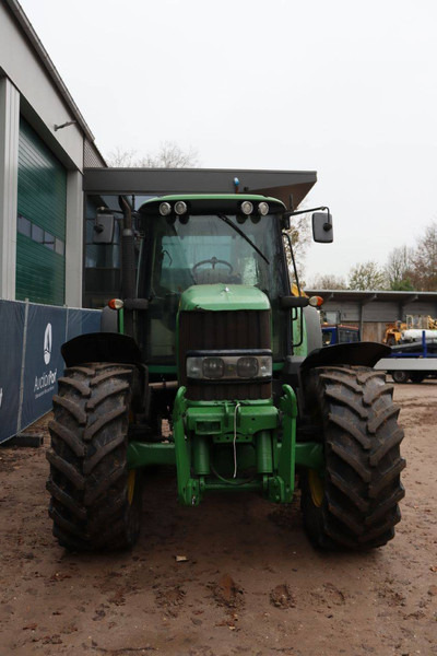 Farm tractor John Deere 6830: picture 7 Farm tractor John Deere 6830: picture 7