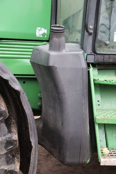 Farm tractor John Deere 6830: picture 17 Farm tractor John Deere 6830: picture 17