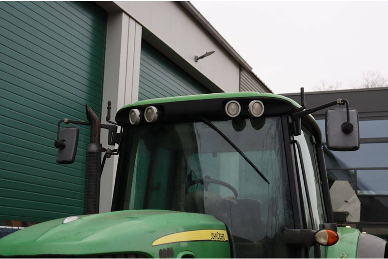 Farm tractor John Deere 6830: picture 12 Farm tractor John Deere 6830: picture 12