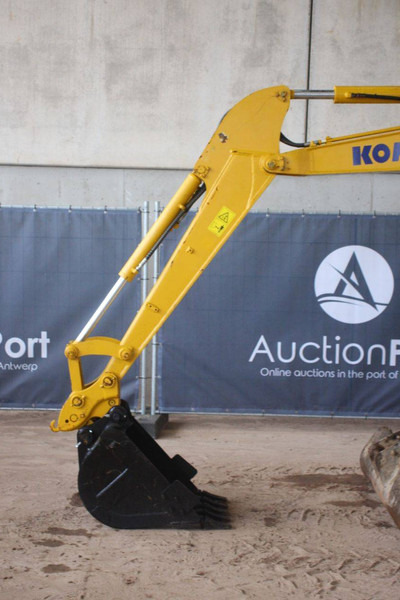 Crawler excavator Komatsu PC56-7: picture 10