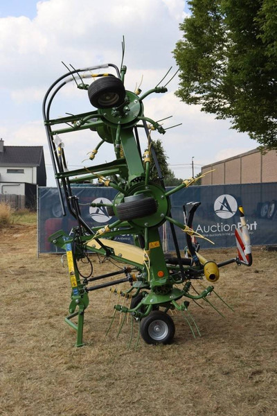 Krone KW103-23 - Tedder/ Rake: picture 5 Krone KW103-23 - Tedder/ Rake: picture 5