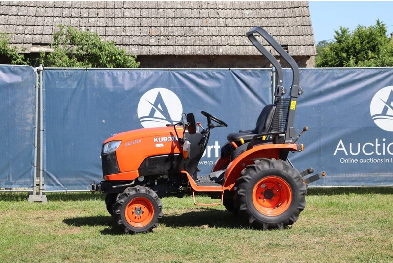 Kubota B2201 - Farm tractor: picture 1 Kubota B2201 - Farm tractor: picture 1