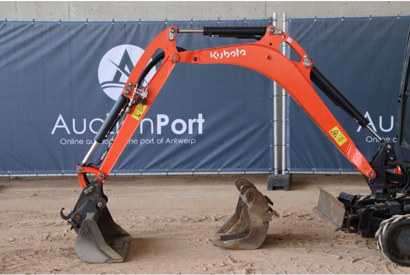 Mini excavator Kubota KX019-4: picture 9