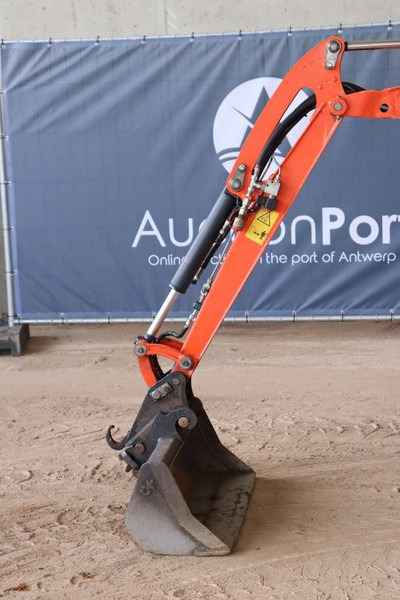 Mini excavator Kubota KX019-4: picture 10