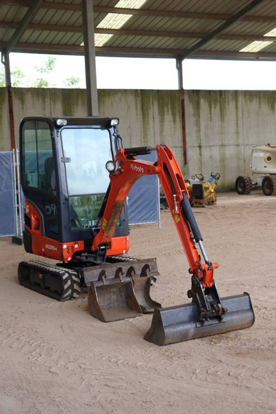 Mini excavator Kubota KX019-4: picture 7