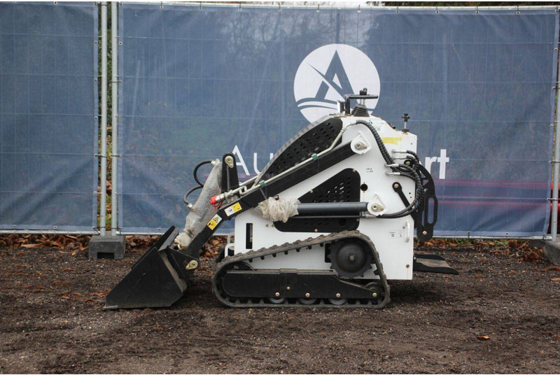 LH T360 - Crawler loader: picture 2 LH T360 - Crawler loader: picture 2