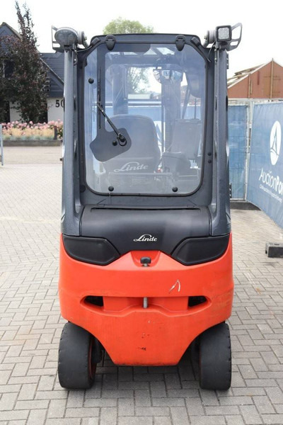 Linde E25HL-01/600 - Electric forklift: picture 5 Linde E25HL-01/600 - Electric forklift: picture 5