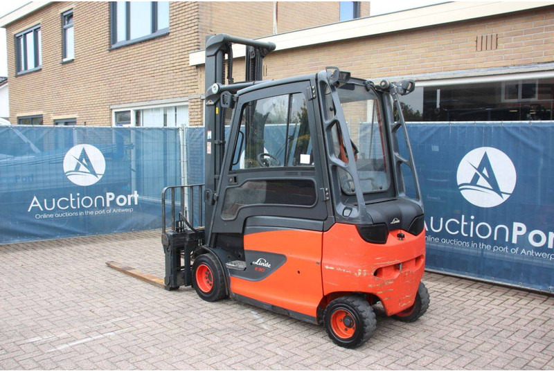 Linde E30HL-01/600 - Electric forklift: picture 3 Linde E30HL-01/600 - Electric forklift: picture 3