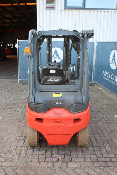 Linde E30L-01 - Electric forklift: picture 4 Linde E30L-01 - Electric forklift: picture 4