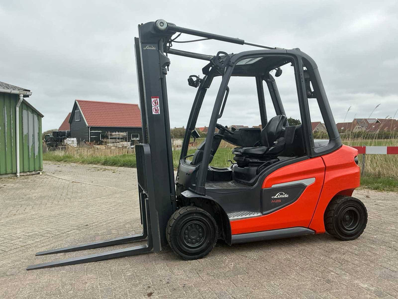 Linde H25D-01 - Diesel forklift: picture 2 Linde H25D-01 - Diesel forklift: picture 2