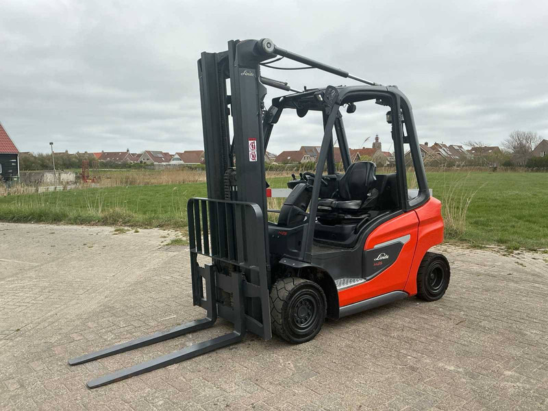 Linde H25D-01 - Diesel forklift: picture 1 Linde H25D-01 - Diesel forklift: picture 1