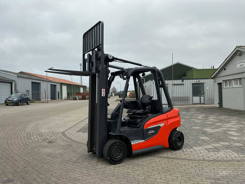 Linde H25D-01 - Diesel forklift: picture 3 Linde H25D-01 - Diesel forklift: picture 3