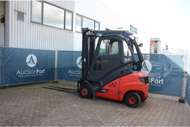 Linde H35D-02 - Diesel forklift: picture 3 Linde H35D-02 - Diesel forklift: picture 3