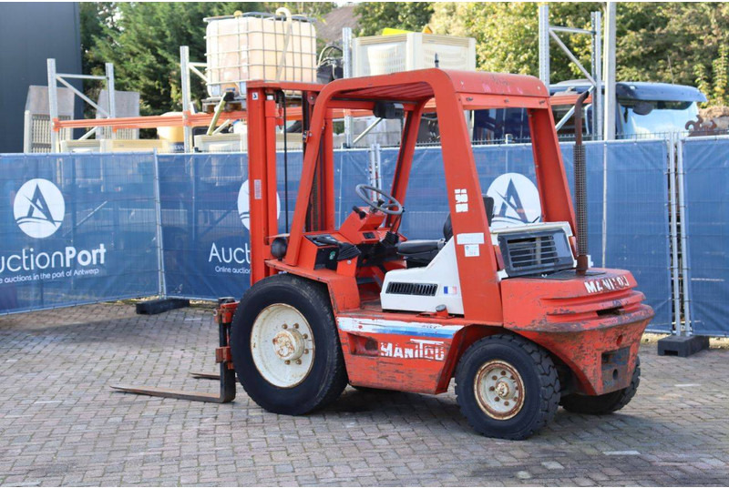 Manitou MCE 25H - Diesel forklift: picture 4 Manitou MCE 25H - Diesel forklift: picture 4