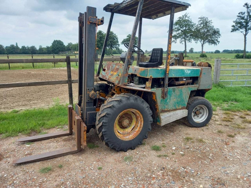 Onbekend - Rough terrain forklift: picture 1 Onbekend - Rough terrain forklift: picture 1