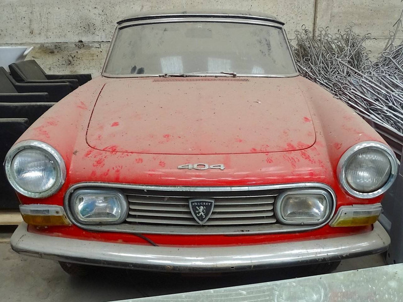 Peugeot 404 cabriolet - Sedan: picture 4 Peugeot 404 cabriolet - Sedan: picture 4