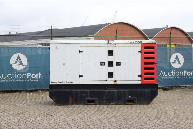 SDMO R220 - Generator set: picture 1 SDMO R220 - Generator set: picture 1