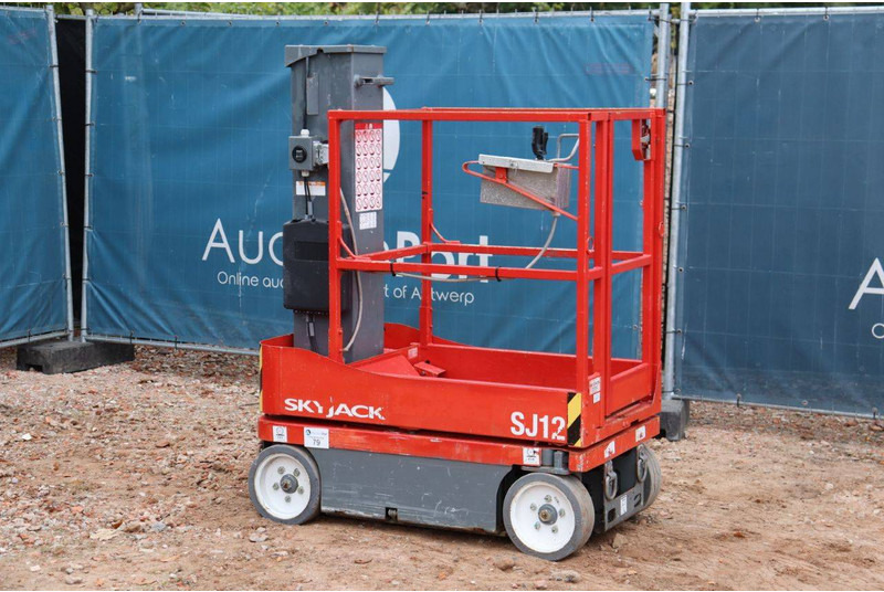 Skyjack SJ12 - Aerial platform: picture 3 Skyjack SJ12 - Aerial platform: picture 3