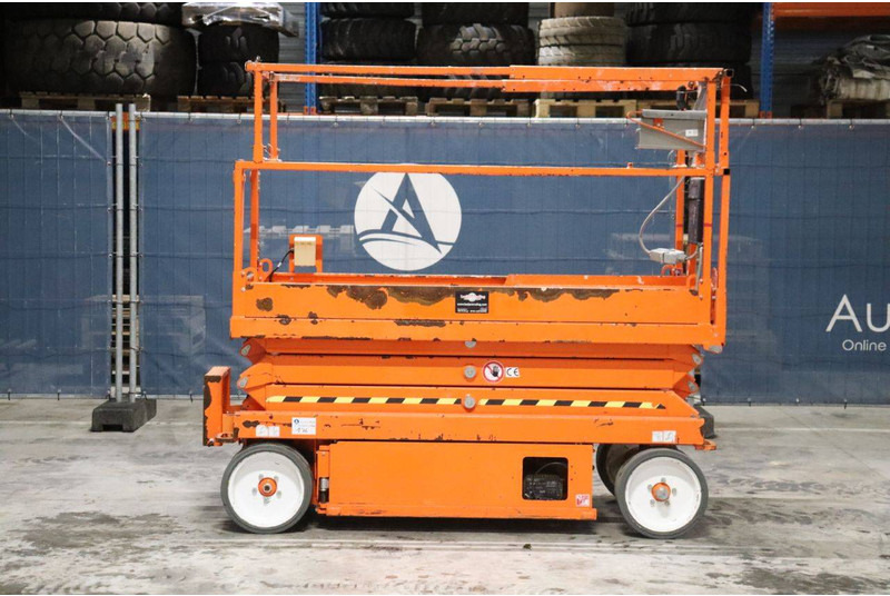 Skyjack SJ3220 - Scissor lift: picture 2 Skyjack SJ3220 - Scissor lift: picture 2