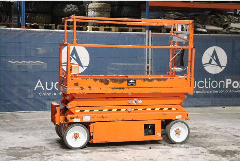 Skyjack SJ3220 - Scissor lift: picture 1 Skyjack SJ3220 - Scissor lift: picture 1