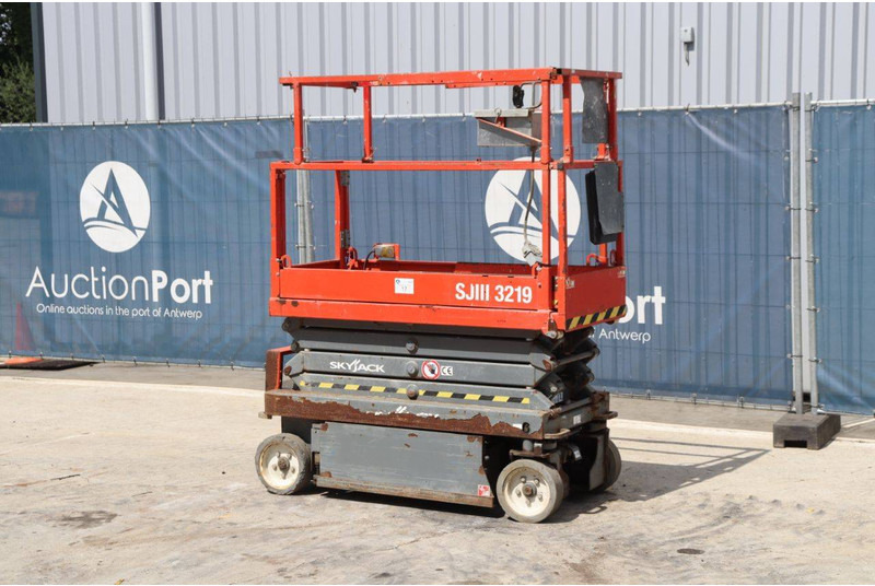 Skyjack SJIII 3219 - Scissor lift: picture 3 Skyjack SJIII 3219 - Scissor lift: picture 3