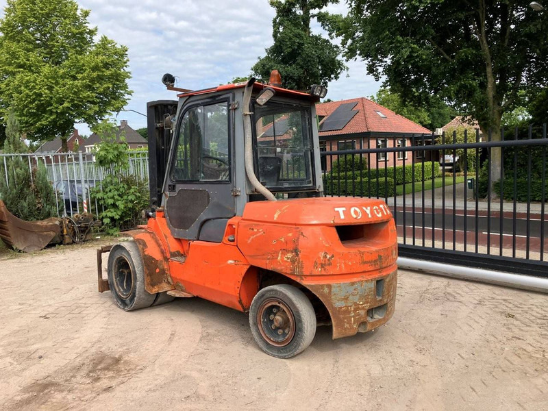 Toyota 7FDU45 - Diesel forklift: picture 3 Toyota 7FDU45 - Diesel forklift: picture 3