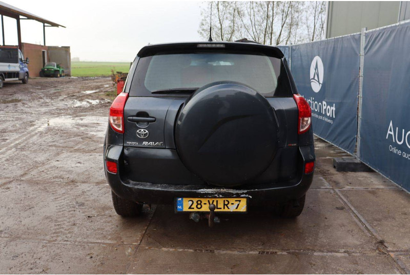 Toyota ALA30L-AWFGXW - SUV: picture 5 Toyota ALA30L-AWFGXW - SUV: picture 5